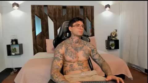 mateo_dilucajs1 online show from 10, 10, 2025