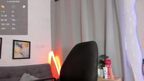 Snapshot of mateo_hunter chatting on 19, 11, 2025 MATEO HUNTER online show from 19, 11, 2025