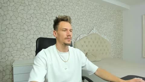 MateoBenjamin online show from 10, 1, 2025