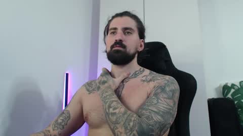 mateohalifa online show from 5, 11, 2025