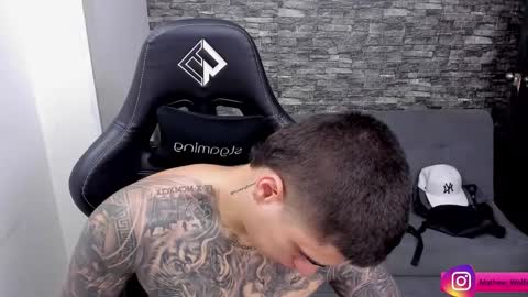 Mathew Independent model online show from 16, 1, 2026