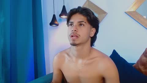 Mathew online show from 4, 11, 2025