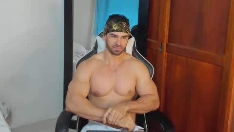 mathews_smith online show from 16, 12, 2025