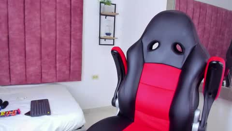 Snapshot of mathias_cocks chatting on 17, 1, 2025 mathias cocks online show from 17, 1, 2025