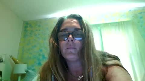 Snapshot of mathislauraashley2023 chatting on 27, 5, 2026 mathislauraashley2023 online show from 27, 5, 2026
