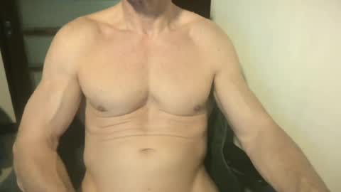 MatiasMatureMuscle online show from 1, 7, 2026