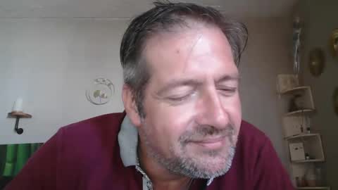 Snapshot of matrike1 chatting on 28, 9, 2025 matrike1 online show from 28, 9, 2025
