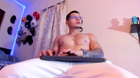Snapshot of matt_your_master_ chatting on 12, 10, 2025 Matt online show from 12, 10, 2025
