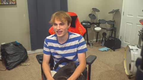 Snapshot of mattcashxxx chatting on 17, 6, 2026 Matt Cash online show from 17, 6, 2026