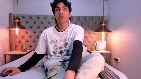 Snapshot of mattfiore chatting on 20, 11, 2025 mattfiore online show from 20, 11, 2025