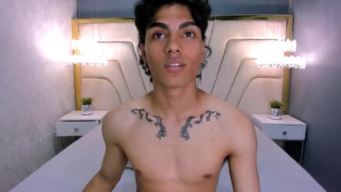 Snapshot of mattfiore chatting on 28, 11, 2025 mattfiore online show from 28, 11, 2025