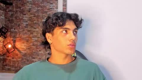 Snapshot of mattfiore chatting on 14, 12, 2025 mattfiore online show from 14, 12, 2025