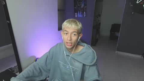 mattias     online show from 4, 3, 2025