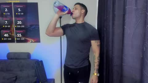 mattsaill_ online show from 7, 10, 2025