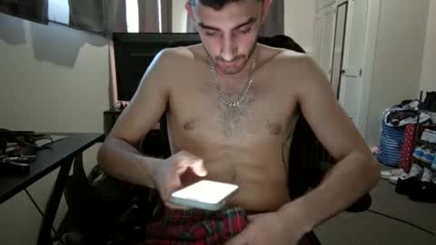 Snapshot of mattsroom123 chatting on 25, 2, 2025 mattsroom123 online show from 25, 2, 2025