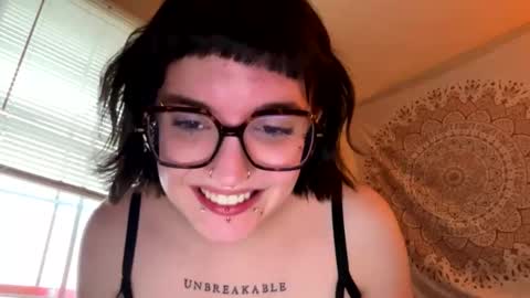 Snapshot of mattyplusgrace chatting on 5, 5, 2026 MattyGrace online show from 5, 5, 2026