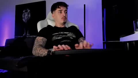 Snapshot of mattytwink69 chatting on 7, 11, 2025 Matt online show from 7, 11, 2025