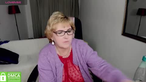 Snapshot of mature_blonde7 chatting on 21, 12, 2024 Lana online show from 21, 12, 2024
