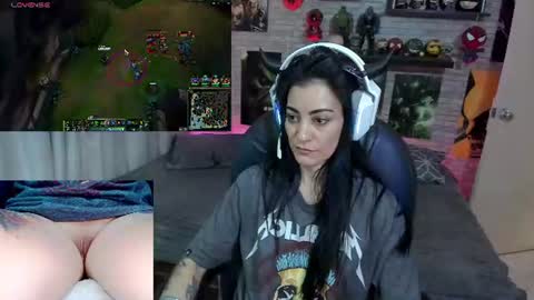 Snapshot of mature_gamer chatting on 17, 6, 2026 Nath online show from 17, 6, 2026