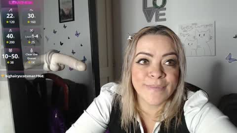 Snapshot of mature_liaa chatting on 20, 1, 2025 Mature liaa online show from 20, 1, 2025