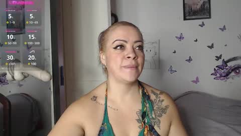 Snapshot of mature_liaa chatting on 20, 2, 2025 Mature liaa online show from 20, 2, 2025