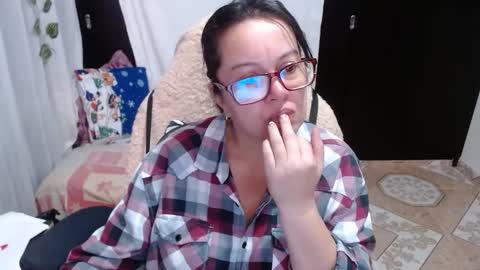 Snapshot of mature_wolf chatting on 21, 12, 2024 Sonia online show from 21, 12, 2024