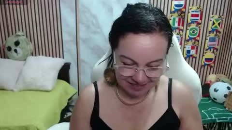 Snapshot of mature_wolf chatting on 8, 7, 2026 Sonia online show from 8, 7, 2026