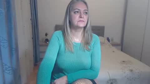 Snapshot of maturediana chatting on 22, 2, 2025 maturediana online show from 22, 2, 2025