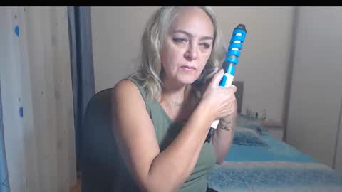 Snapshot of maturediana chatting on 27, 10, 2025 maturediana online show from 27, 10, 2025