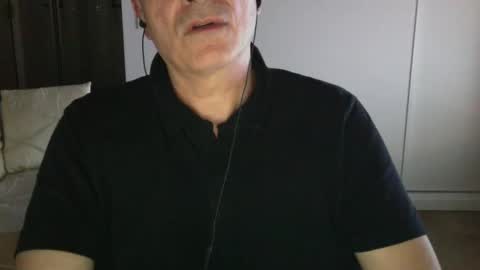 maturehotman online show from 5, 12, 2024