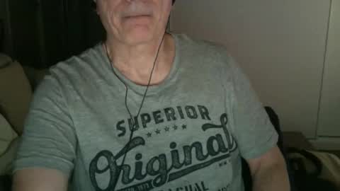 maturehotman online show from 9, 1, 2025