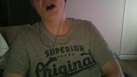 maturehotman online show from 14, 1, 2025