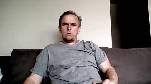 matureontheedge online show from 19, 7, 2026