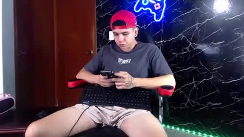 Snapshot of maty_hard chatting on 8, 12, 2024 Matias online show from 8, 12, 2024