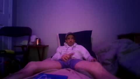 Snapshot of maubecaron1 chatting on 23, 10, 2025 ken34yee online show from 23, 10, 2025