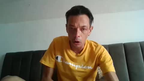 Snapshot of maudeluxe chatting on 18, 5, 2026 maudeluxe online show from 18, 5, 2026