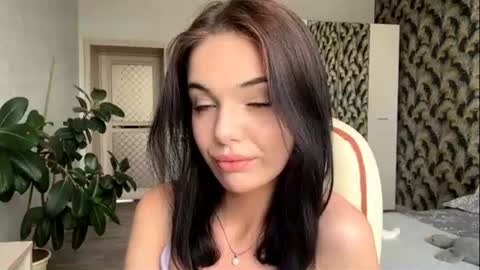 Snapshot of maudieyuan chatting on 18, 6, 2026 Lina online show from 18, 6, 2026