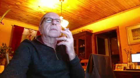 Maurice online show from 5, 2, 2025