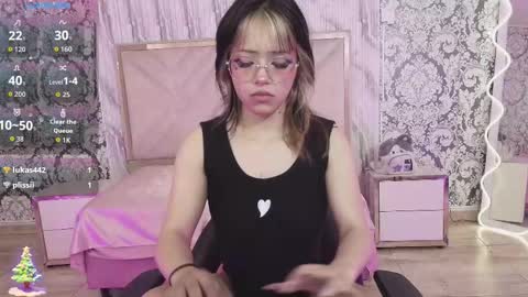 Snapshot of mavis_tay chatting on 17, 11, 2025 Mavis online show from 17, 11, 2025