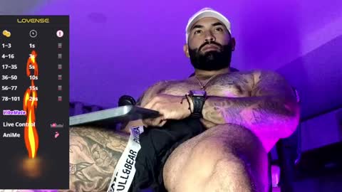 max__prada online show from 17, 4, 2026