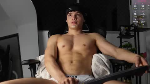 Snapshot of max_cortes1_ chatting on 1, 11, 2025 60 OFF ON MY OF ONLY FOR TODAY online show from 1, 11, 2025