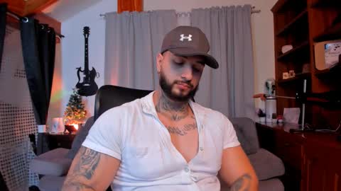 Snapshot of max_dic1 chatting on 21, 12, 2024 max D. online show from 21, 12, 2024