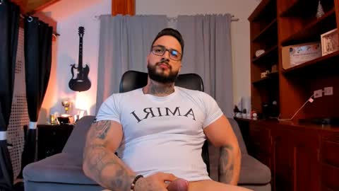 Snapshot of max_dic1 chatting on 4, 3, 2025 max D. online show from 4, 3, 2025