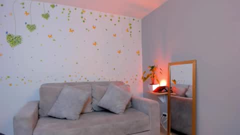 Snapshot of max_dic1 chatting on 30, 10, 2025 max D. online show from 30, 10, 2025