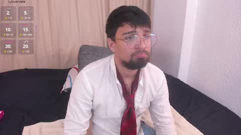 Snapshot of max_ed chatting on 4, 7, 2026 edward online show from 4, 7, 2026