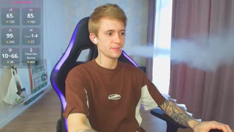 Max Gen with tats 24years  And Ethan without tats 20 years online show from 30, 12, 2024