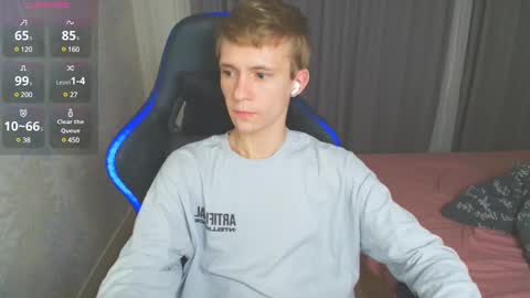 Max Gen with tats 24years  And Ethan without tats 20 years online show from 28, 1, 2025