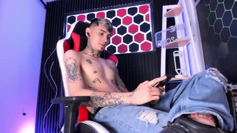 Max online show from 10, 4, 2026