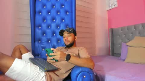 max_sexyhot26 online show from 23, 12, 2024