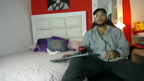 max_sexyhot26 online show from 19, 1, 2025